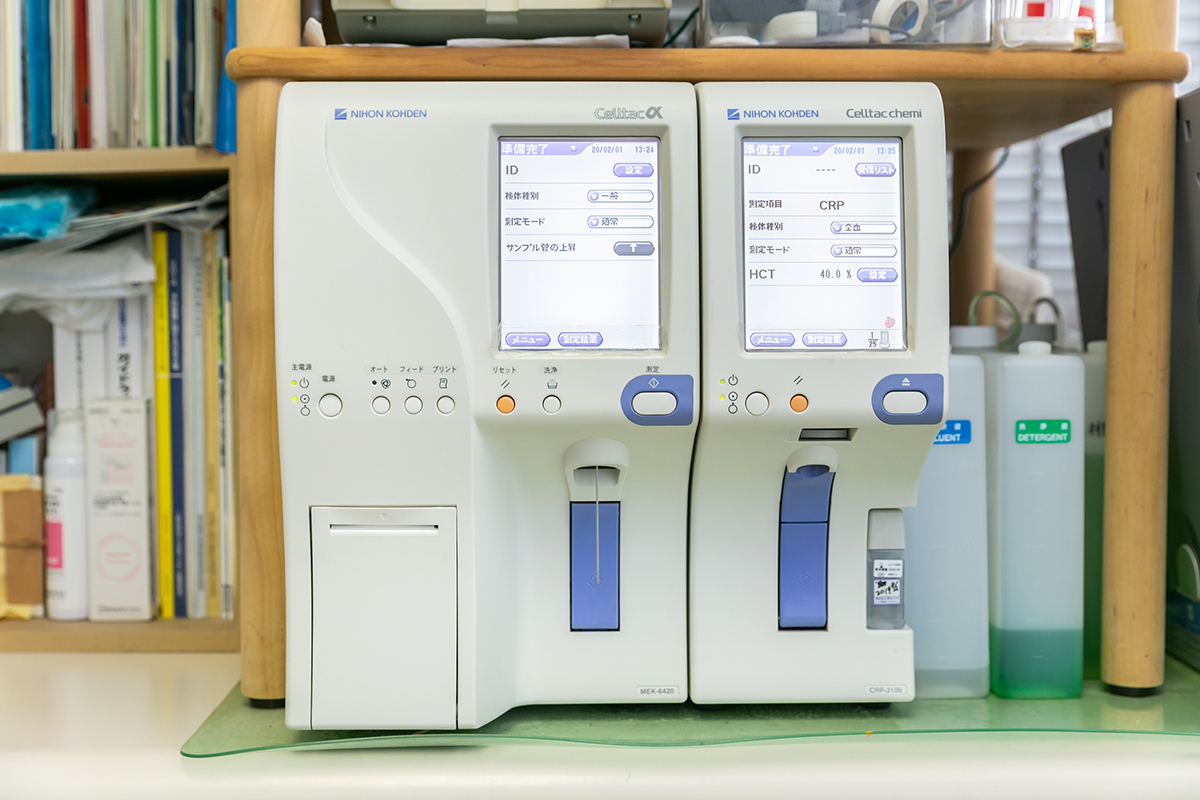 全自動血球計数CRP測定装置の写真